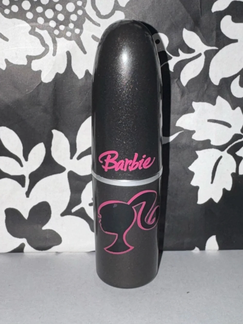 Mac Modern Ms Lipstick-Barbie collection